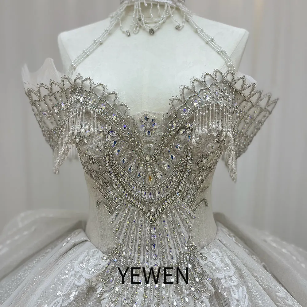 Beautiful Luxury Wedding Dress Court Style Wedding Gown Big Long Train Wedding Dress YW0847