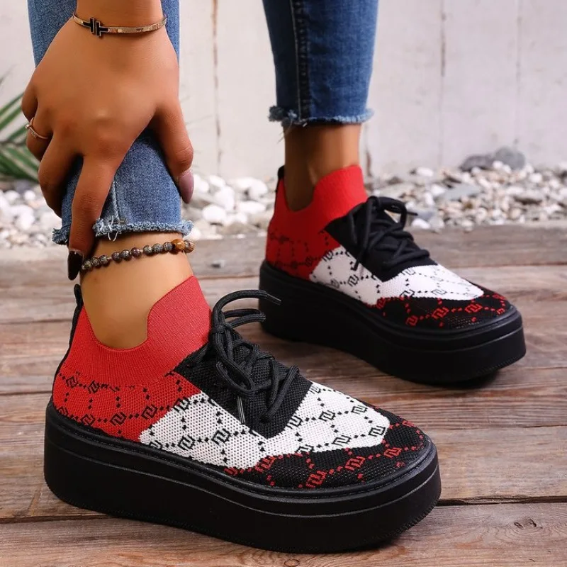 Спортивная обувь на плоской подошве, женские сетчатые вязаные дышащие удобные кроссовки на шнуровке с круглым носком, женские одинарные туфли на толстой подошве