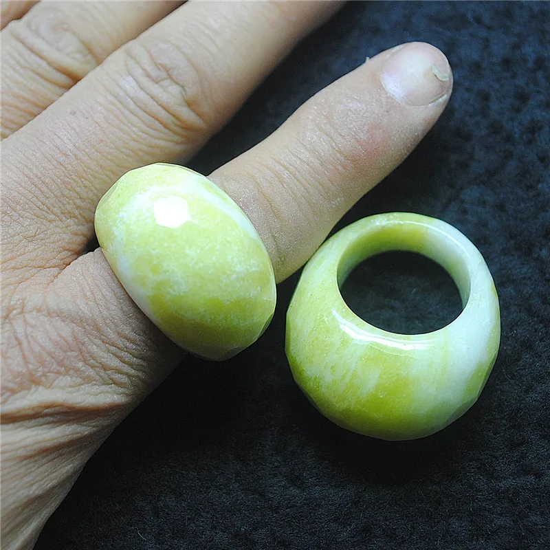 1PC Best Fashion Women Finger Rings Natural Yellow Jade Stone Hole Diameter Size 21MM 22MM FOR FASHION PARTY WEARINGS