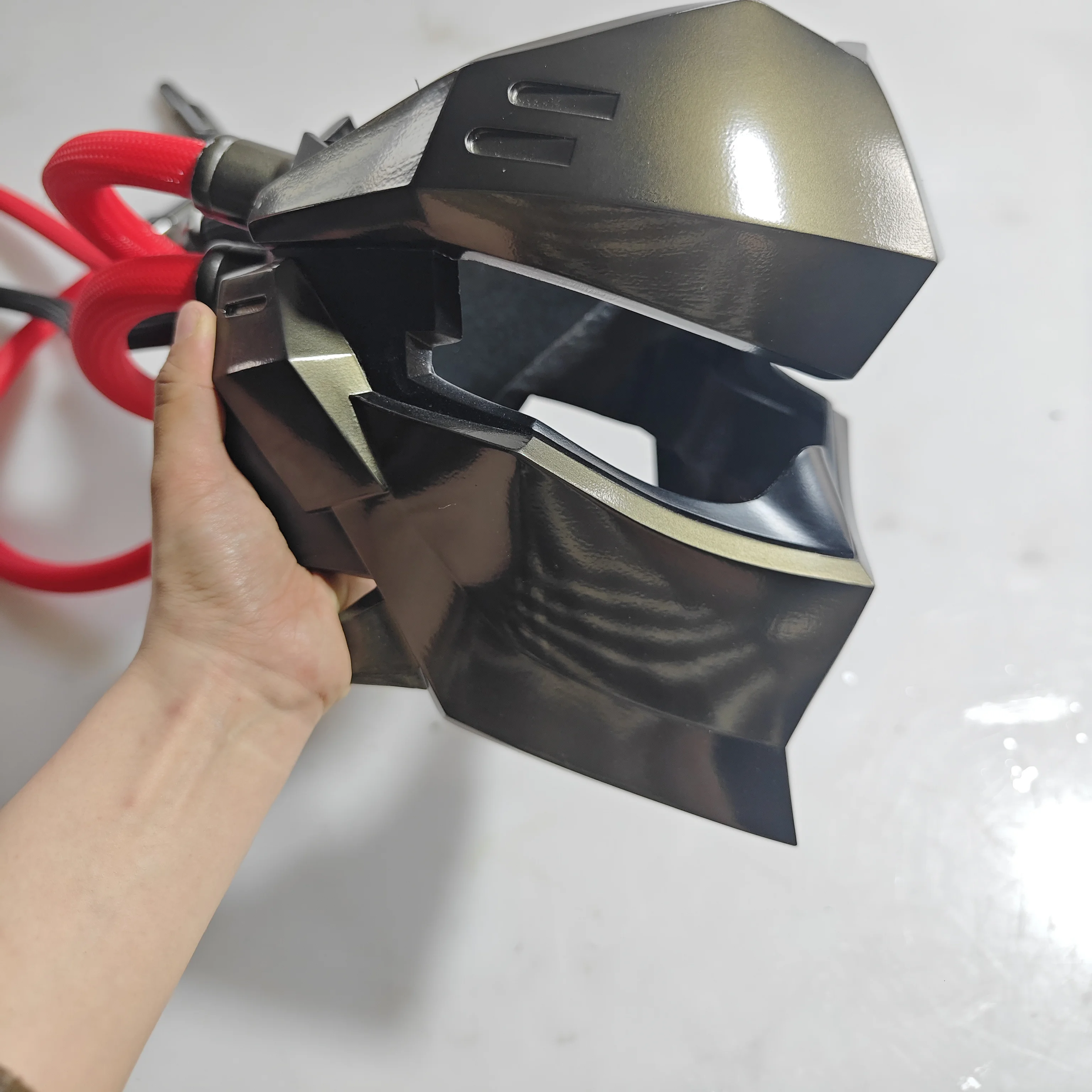 Overwatchs Genji Shadow Skin Cosplay Mask Helmet with Dreadlocks, Mechanical Fiberglass Prop