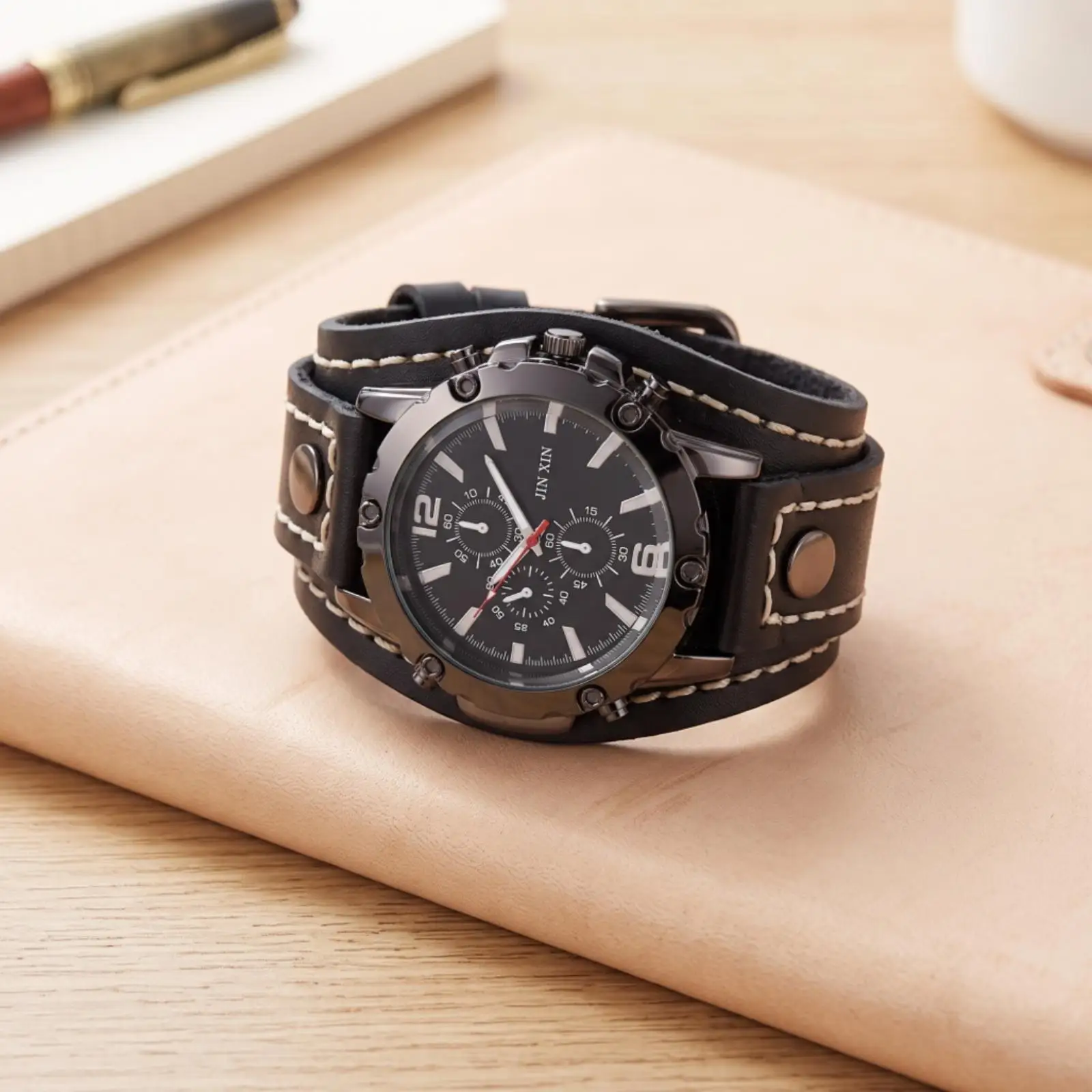 Men's Retro Leather Cuff Watch