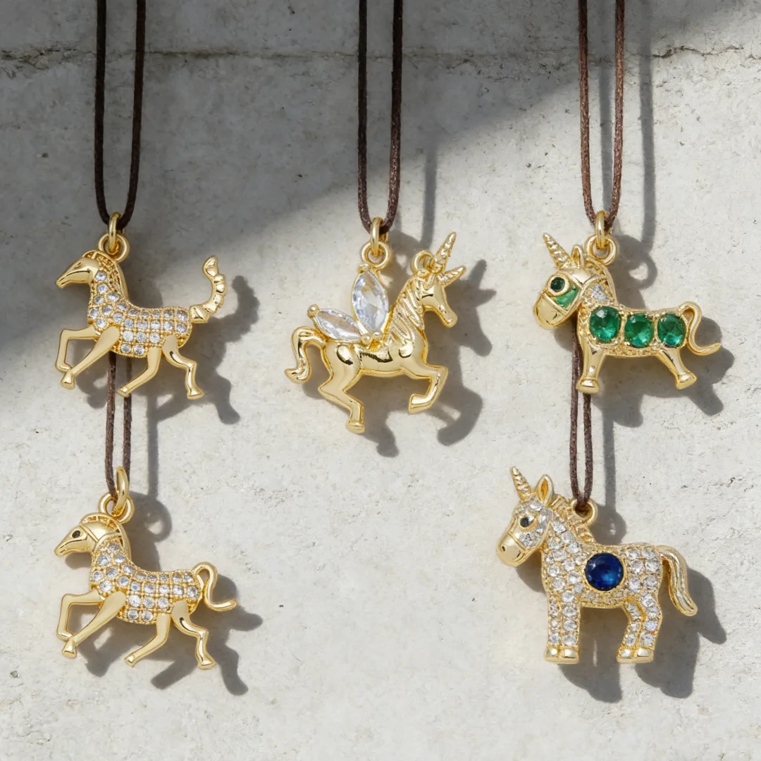 

4Pcs Pendants Gold Plated Sparkling Horse Animal Charms DIY Jewelry Making Supplies for Necklace Bracelet accessories Men Women