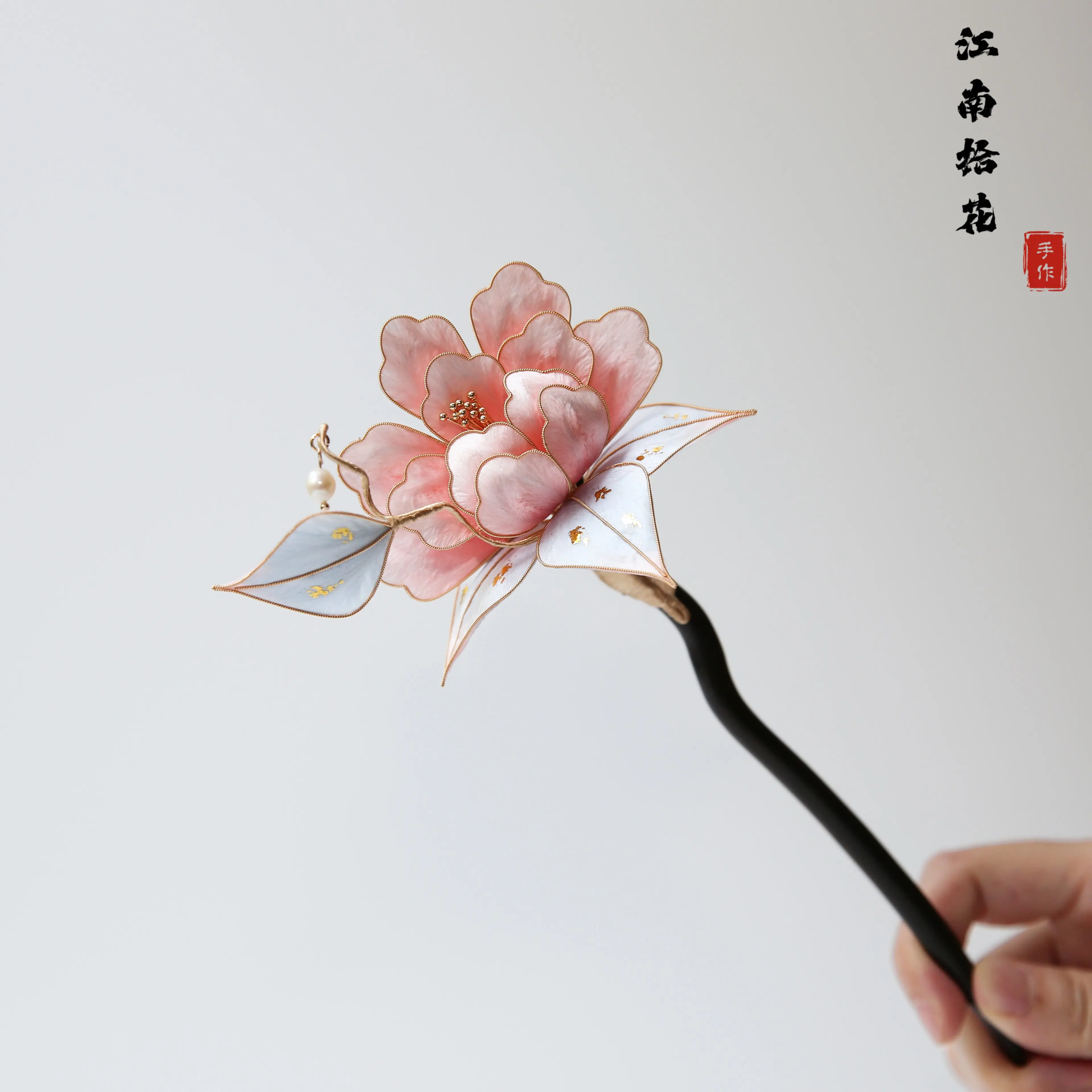Handmade Intangible Heritage Filigree Pink Peony Mulberry Silk Velvet Sandalwood Hairpin, New Chinese Updo Accessory