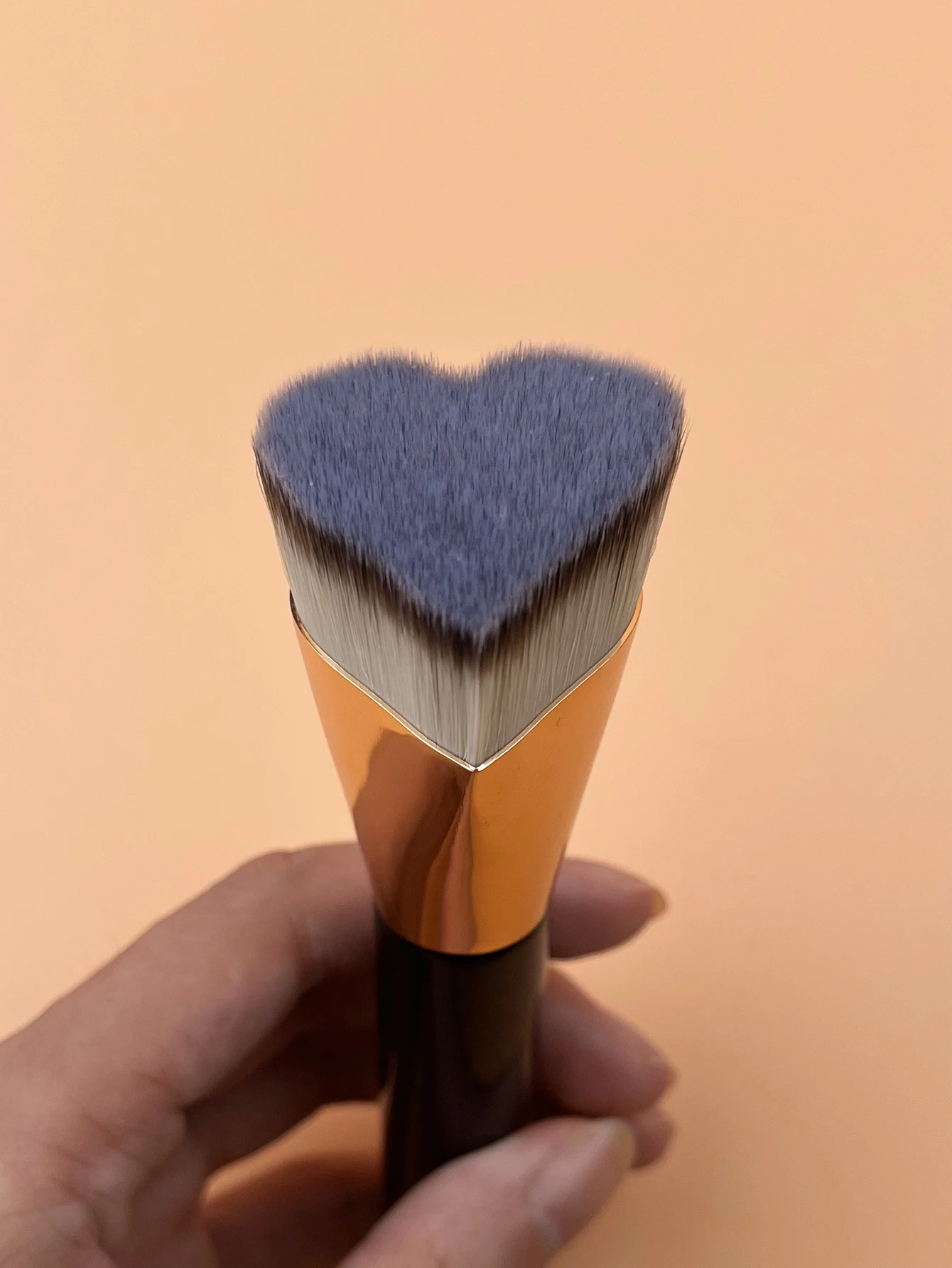 1 pennello per trucco a forma d'amore con manico in legno per trucco viso, pennello per fondotinta, pennello per trucco portatile