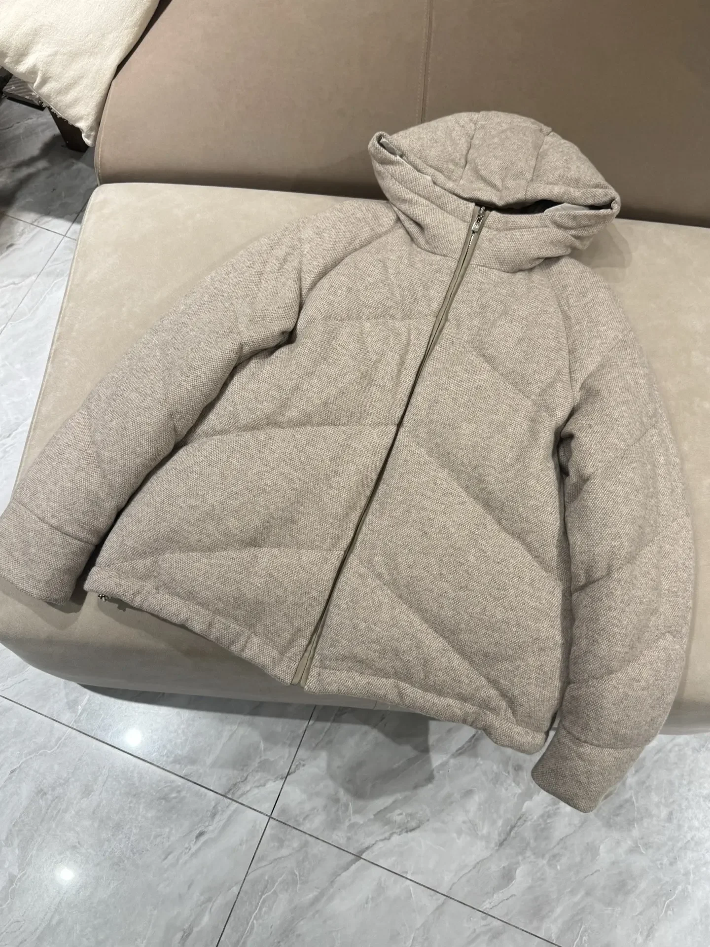 

Кашемировое пальто с капюшоном для женщин, осенне-зимнее, с длинным рукавом, однотонное, модное, двустороннее, с наполнителем из гусиного пуха