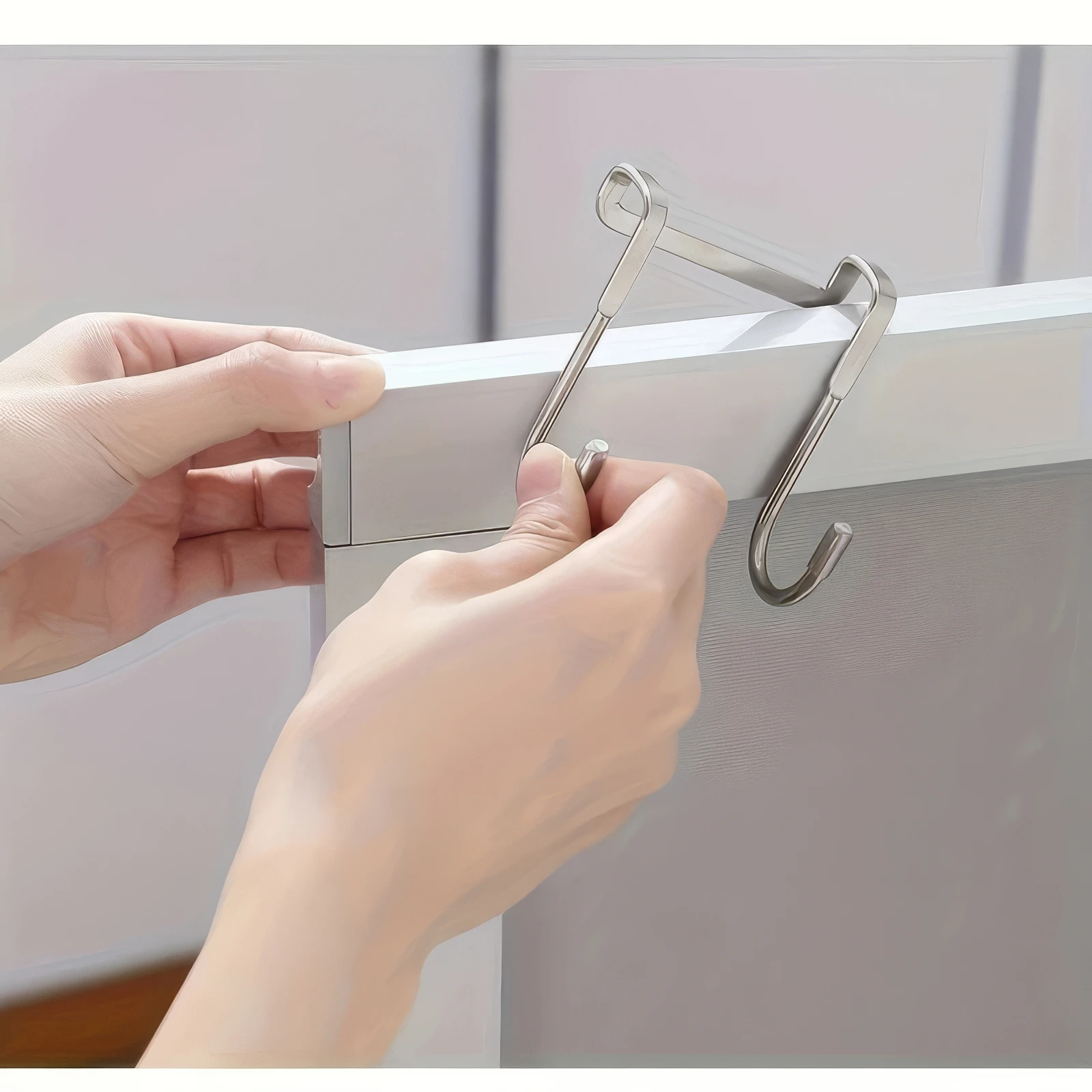 Metallic Silver No‑Trace Hooks – Silicone‑Padded J‑Shape Design for Secure & Scratch‑Free Table‑Edge Hanging - Detail 1