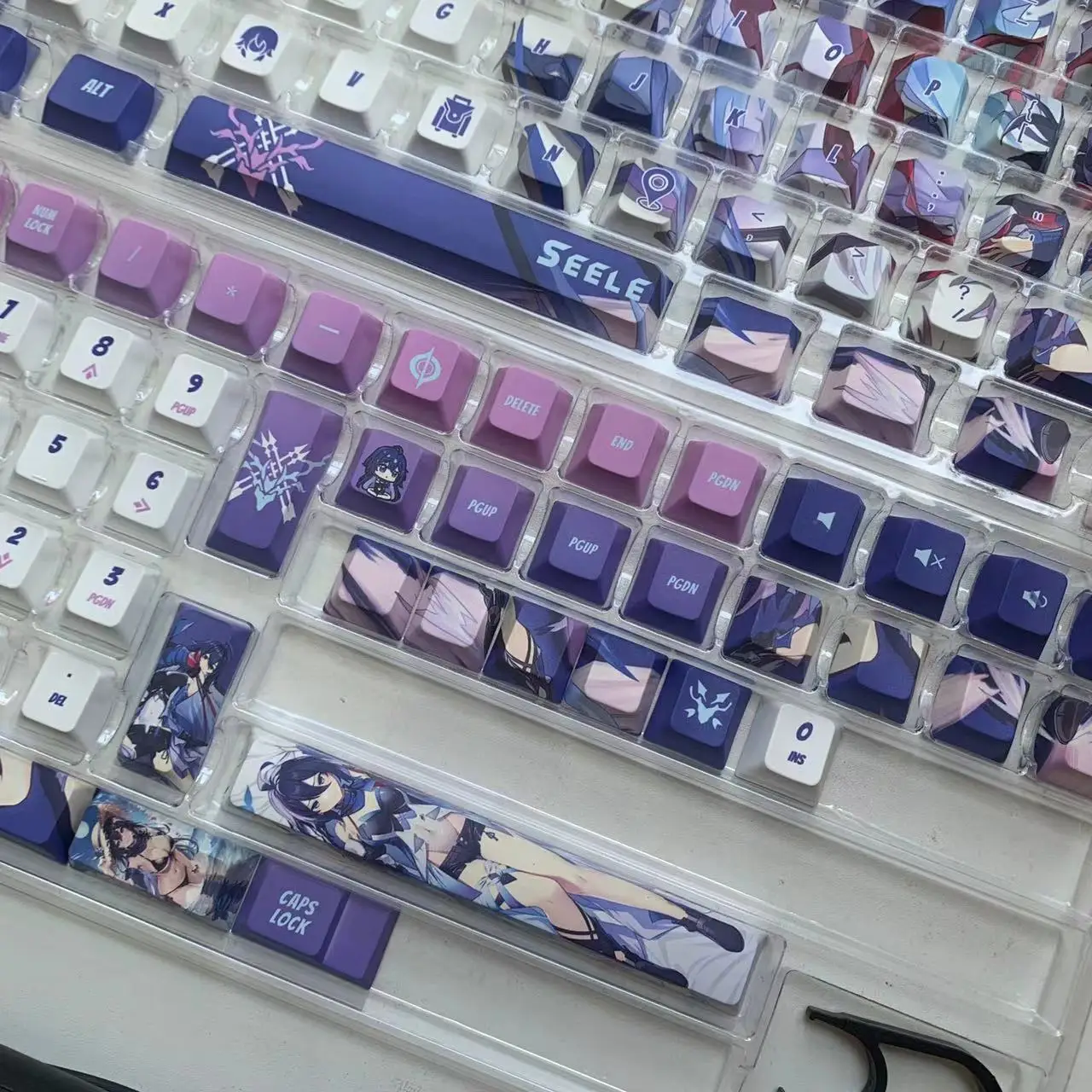 Honkai Star Rail Keycaps Anime Seele Key Cap PBT Keycap DYE Sublimation Cherry MX Axis Switch Keycap for Mechanical Keyboard Cap