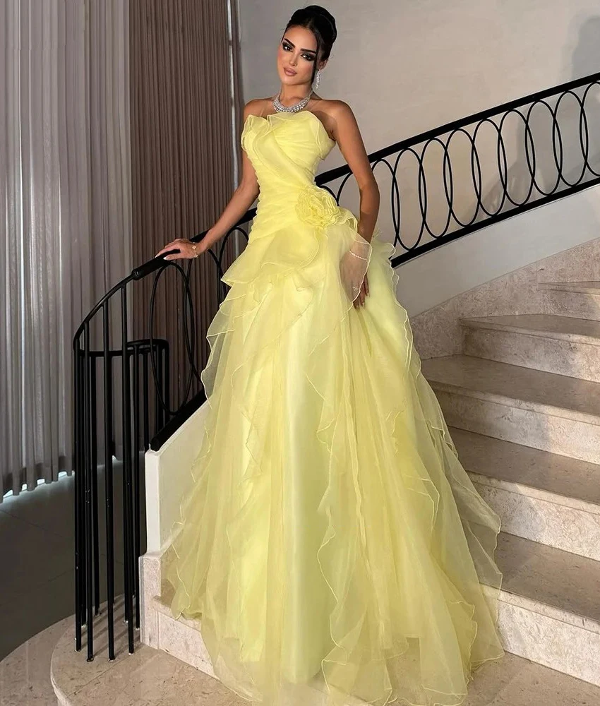 Aangepaste sexy tule a-lijn 3D bloemen ruches avondjurk hoge kwaliteit lieverd mouwloze vloerlengte galajurken