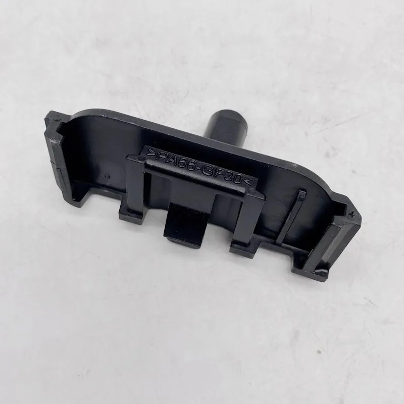 Right Upper Radiator Insulator Mount Bracket fit for Chevrolet Malibu Buick Regal Sportback TourX LaCrosse 23336310