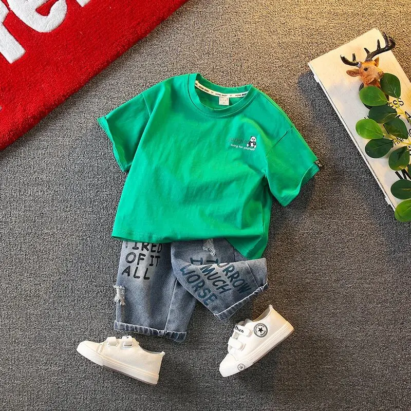

Boys Summer Outfit Set Fashionable New Cartoon Short Sleeve T-shirt And Shorts Two-Piece Set Stylish Children's Clothing