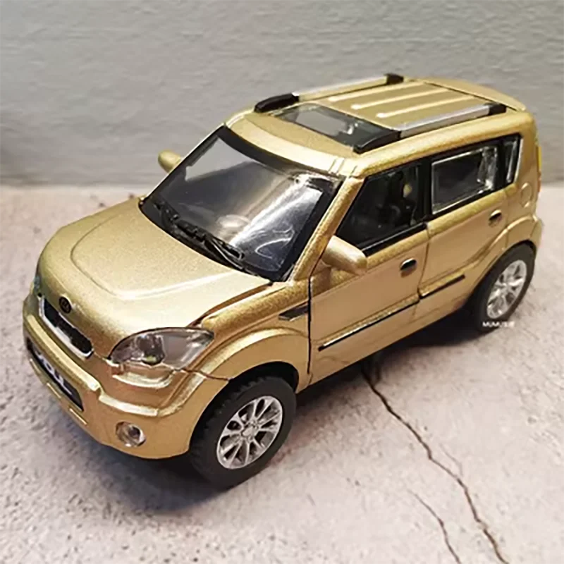 1:32 KIA SOUL Alloy Car Model Diecast Metal Toy Vehicles Car Model High Simulation Sound and Light Collection Holiday Gifts Toys