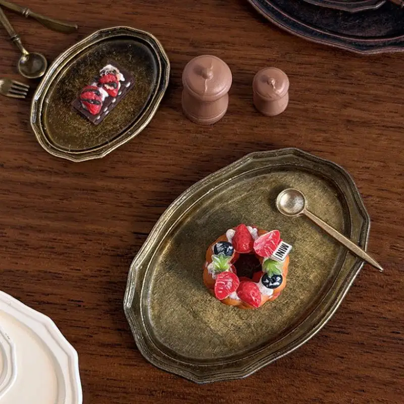 1 12 Dollhouse Miniature Retro Oval Metal Dish Realistic Metal Steak Plate for Mini Home Kitchen Cooking Scene Decoration