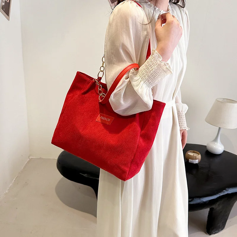 Large Suede Stylish Commuter Tote Bag Letterstick Detail Chain Trim Tote Handbag For Ladies Outdoor With One Shoulder Bag