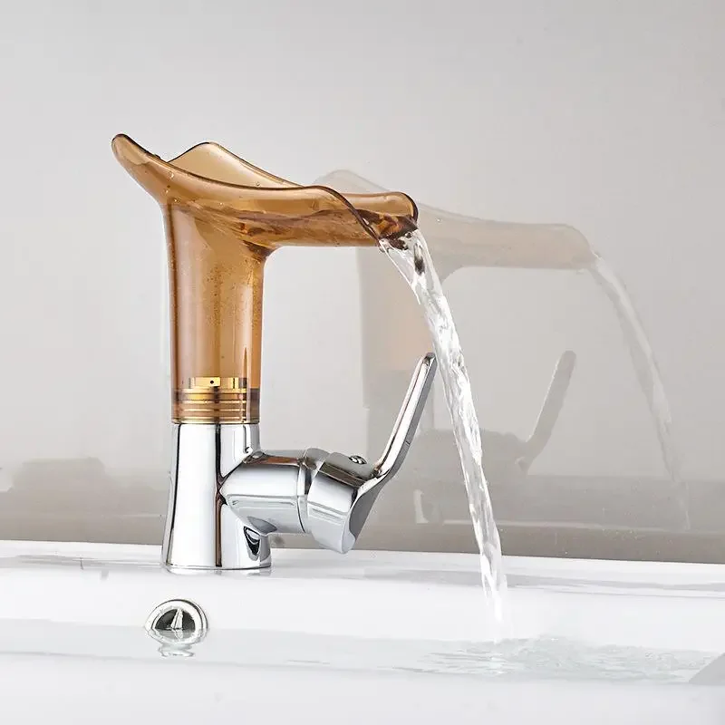 

Смеситель для раковины в ванной комнате с водопадом — фиолетовый смеситель с одной ручкой, установленный на палубе Banheiro Torneiras 855013