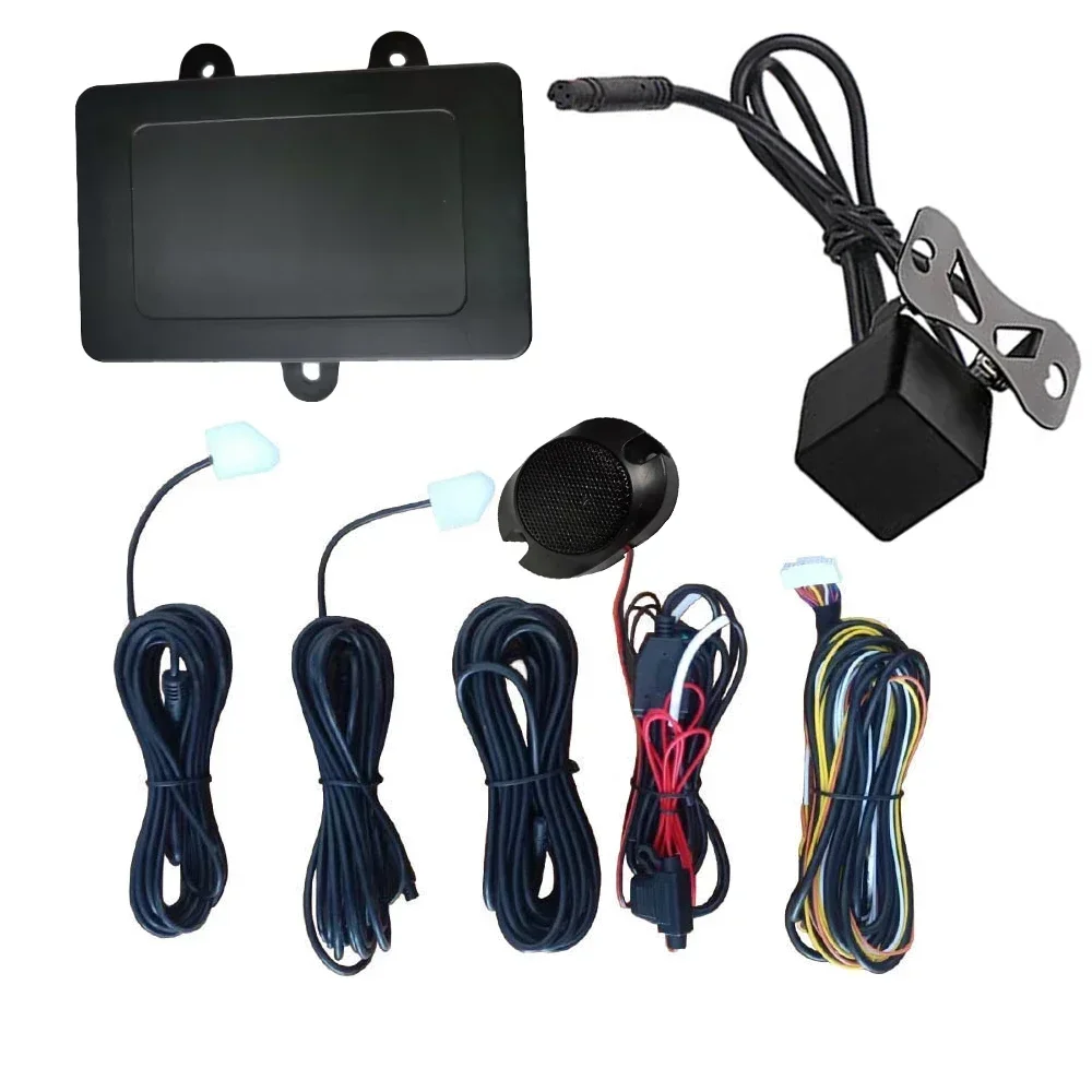 Car Blind Spot Detection System Safety Drive Lens Transmits Signals Rearview Mirror