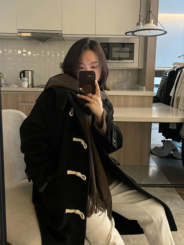 

Women's Winter Coat Bla Medium-Length Woolen Jaet Button Design Korean Sle Commute Faion Small Size High-End Feeling