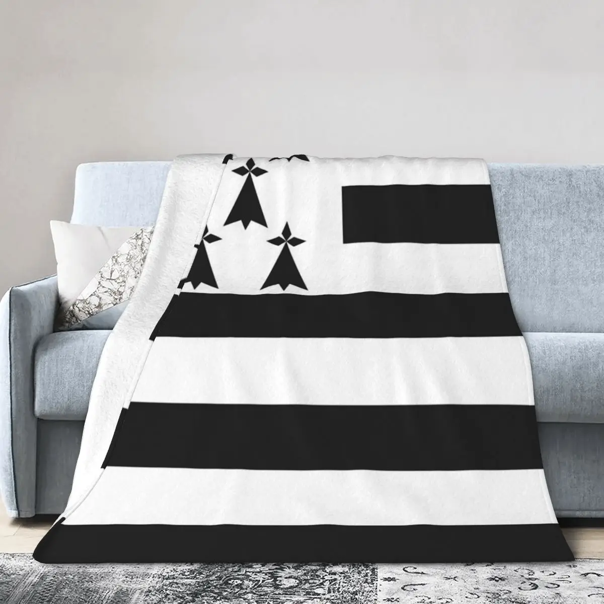 Flag Of Brittany Drapeau Breton Gwenn-ha-du Ermine Blankets Soft Warm Flannel Throw Blanket Bedding for Picnic Travel Home Sofa