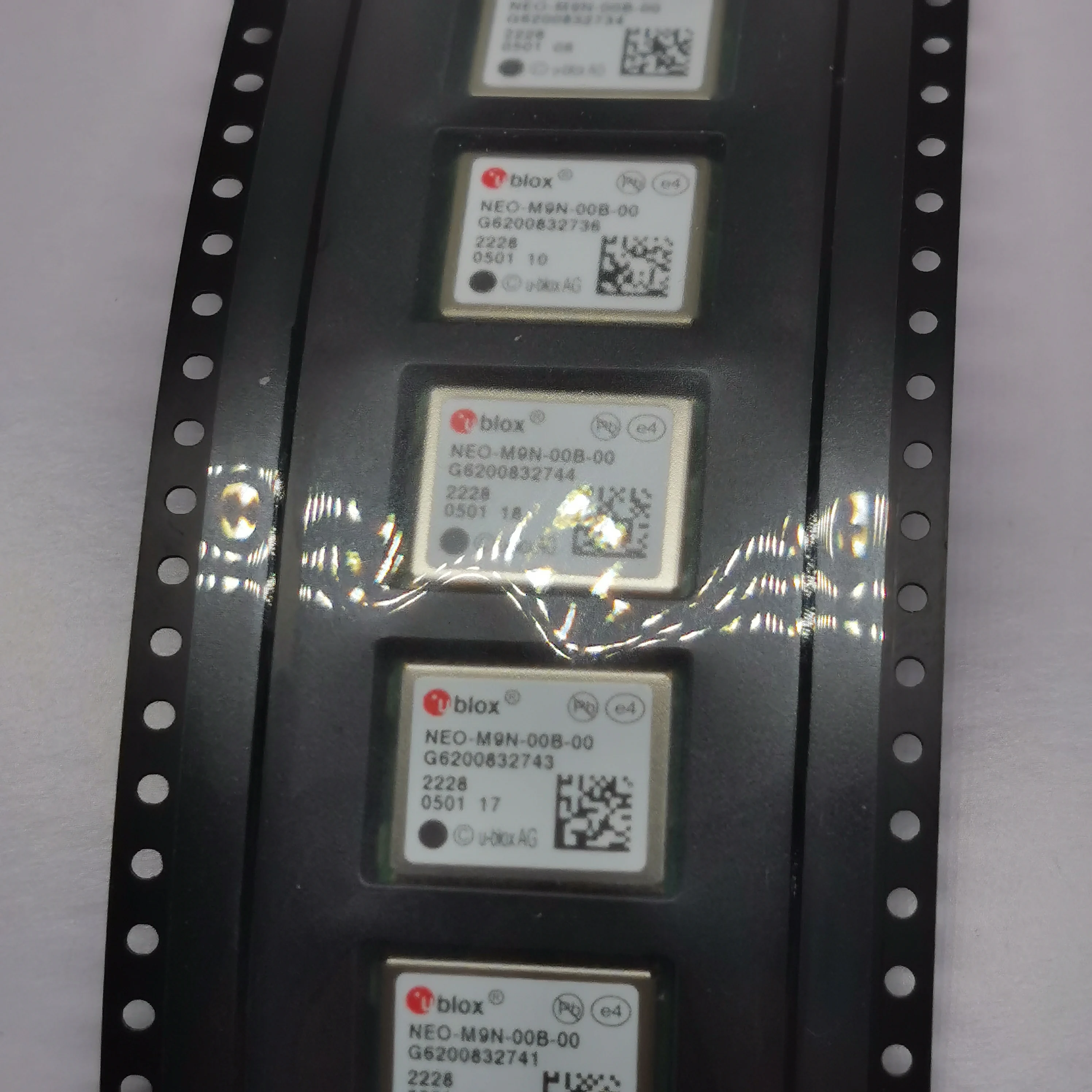 1Pcs GNSS/GPS Module GNSS module Flash, TCXO, SAW, LNA LCC of NEO-M9N-00B-00