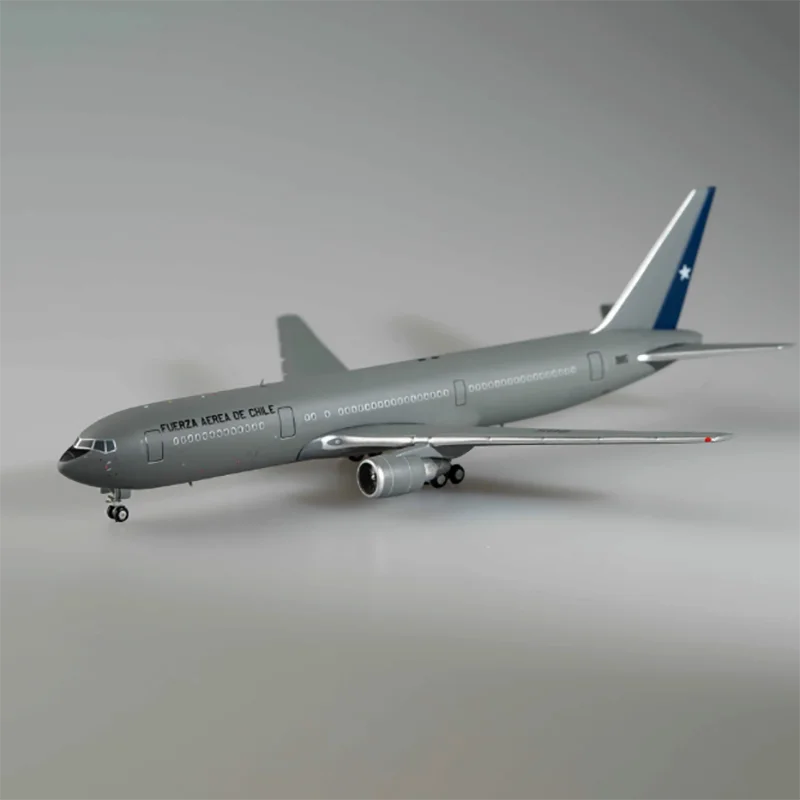 JC أجنحة 1:400 مقياس القوات الجوية التشيليية B767-300ER LH4166 سبيكة نموذج طائرة اللعب نموذج طائرة عرض المنتج هدية