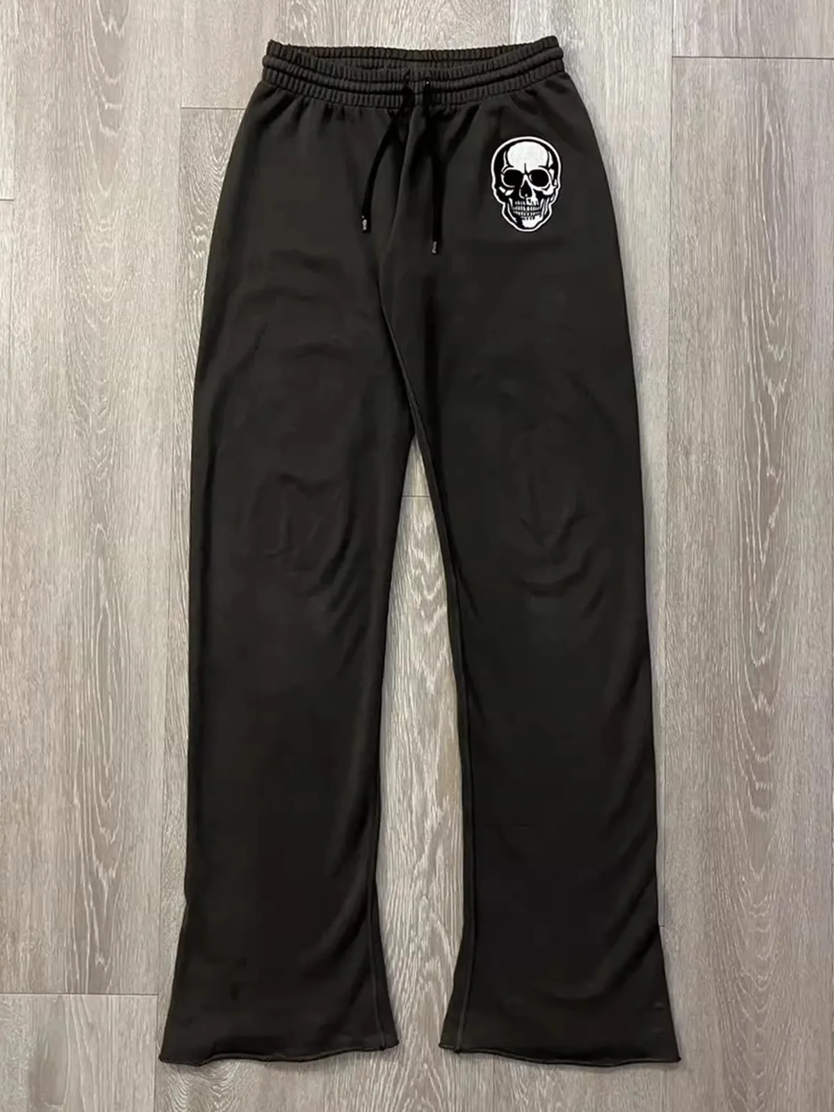 

Double Skull Embroidery Cotton Sweatpants Loose Fit mid Waist Long Trousers Youthful Popular Teenage Casual Summer Bell Bottoms
