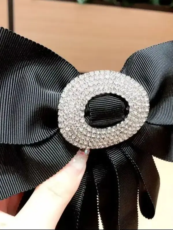 Korean Version Retro Black and White Striped Round Diamond Bow Blouse Accessories Collar Tie Large Collar Pin Brooch