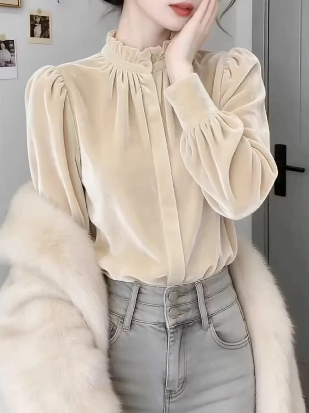 

Elegant Gentle Bubble Sleeve Stand Collar Shirt Women's Beige High End Lightweight Luxury Fashionable Standard Fit Long Sleev...