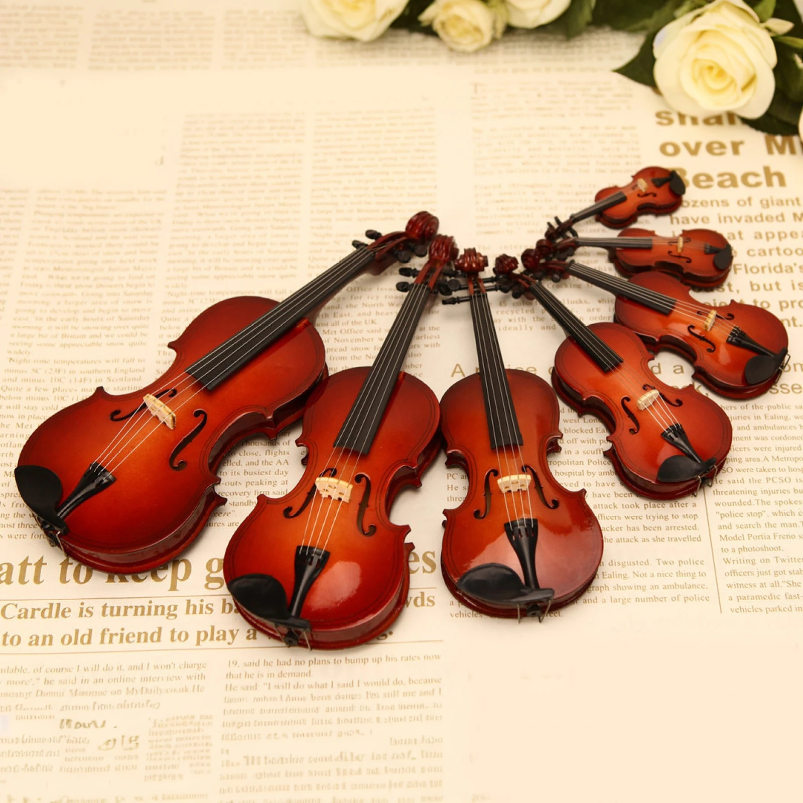 Handmade Violin Model Multi-Purpose Creative Keychain Charm Violin Wooden Small Musical Violin Ornaments Dollhouse Accessory