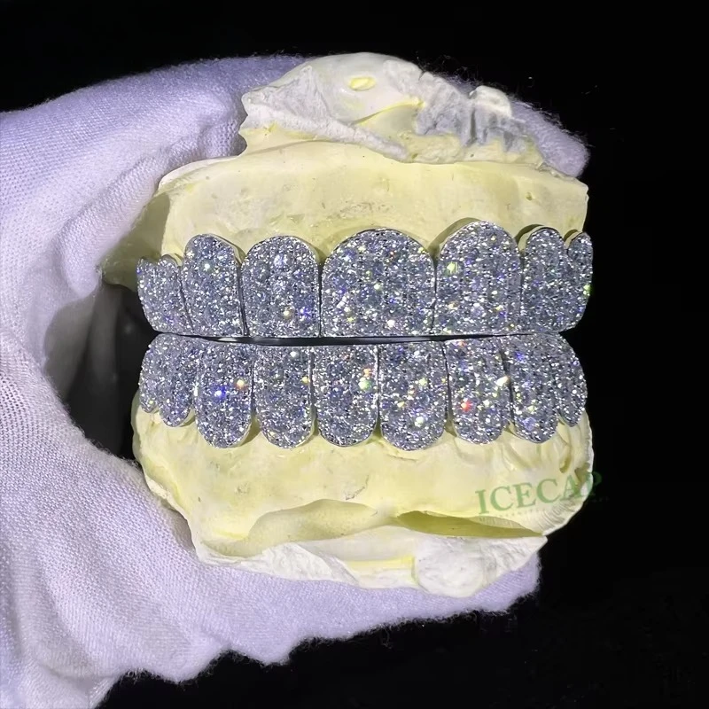

Iced Out VVS Moissnaite Diamond Grills Teeth Grillz for Men Grillz for Teeth Rapper Sterling Silver 925 Custom Grillz HipHop