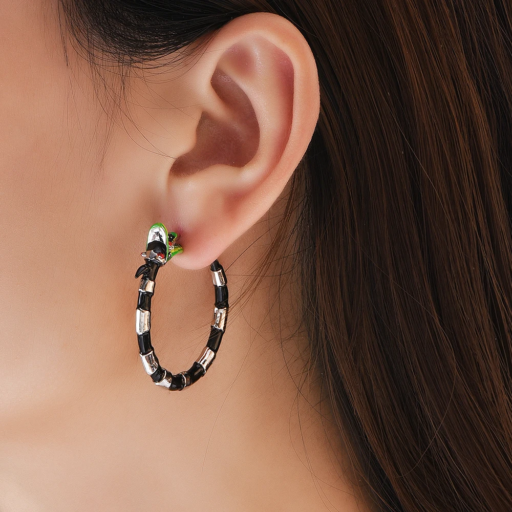 Gothic Halloween Hoop Earrings Beatle Juice Snake Zebra Print Design Men Women Sandworm Creepy Hip Hop Jewelry Cosplay Gift