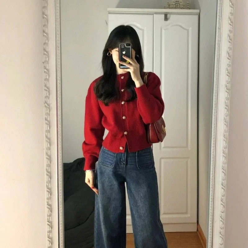 Knitted Cardigan Women Buttons O-neck Long Sleeve Retro High-end Red Sweaters Design Cropped Tops Korean Popular Streetwear New