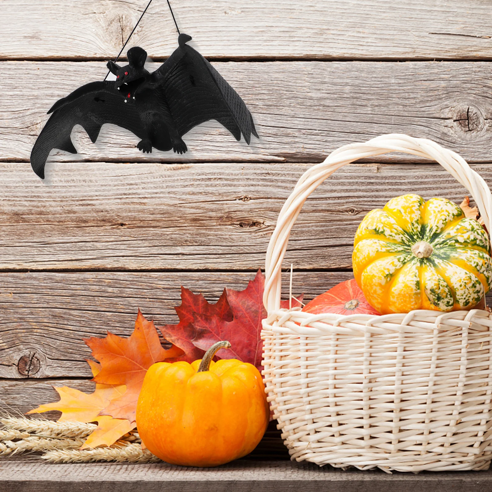 18 stuks realistische vleermuis hangende decor Halloween versiering hangers voor feestornamenten deur hangende spookhuis decoratief