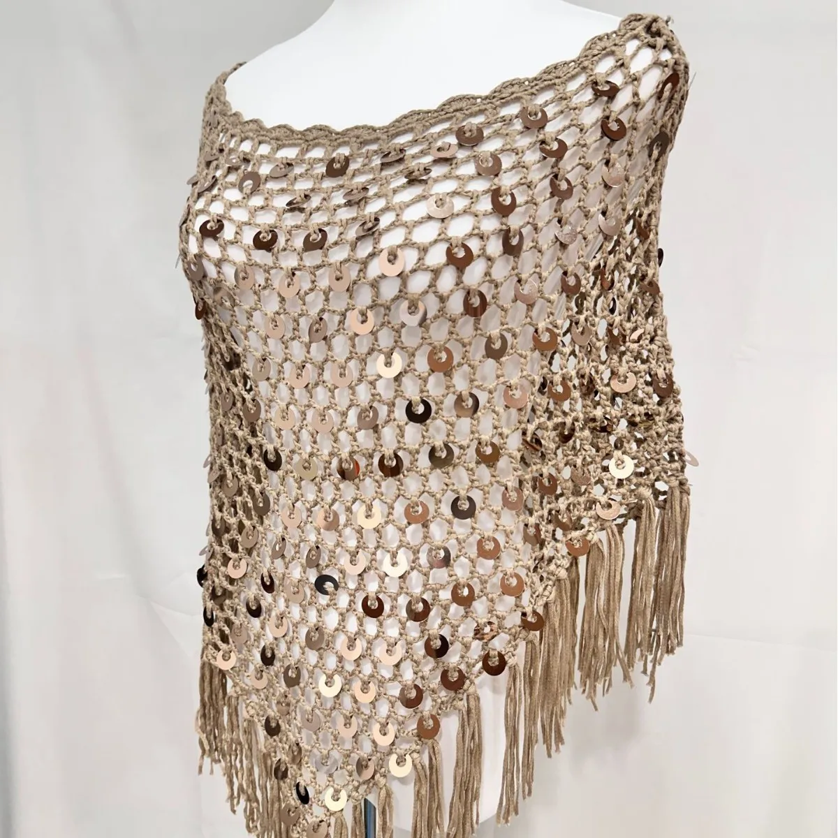 Fashion Women Tassel Knit Ponchos Sparkly Sequin Loose Fit Hollow Out Handmade Crochet Shrug Shawl Casual Beach Wear