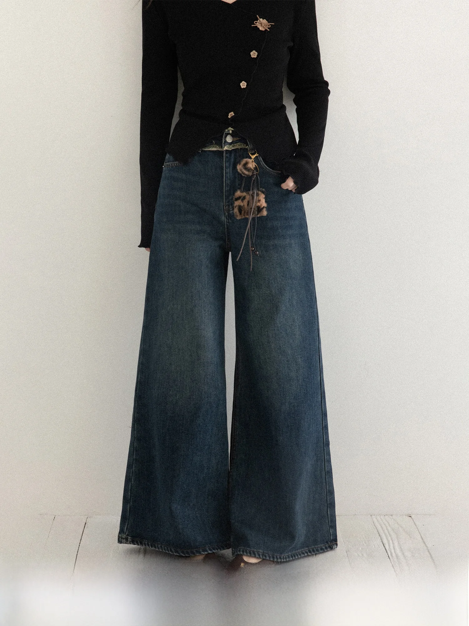 

Женские джинсы с высокой талией, свободного кроя, универсальные, прямые, широкие штанины, зимние, новые, повседневные, удобные, с эффектом похудения