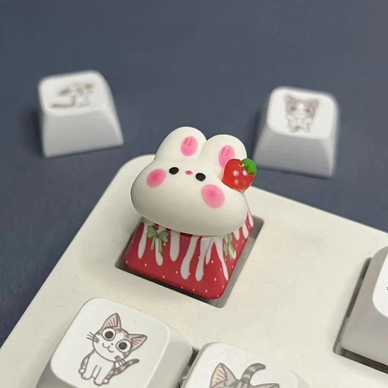 New Cartoon Cute Strawberry Rabbit Keycap Cross Axis Creative Pink Rabbit Button Game Mechanical Keyboard Keycap