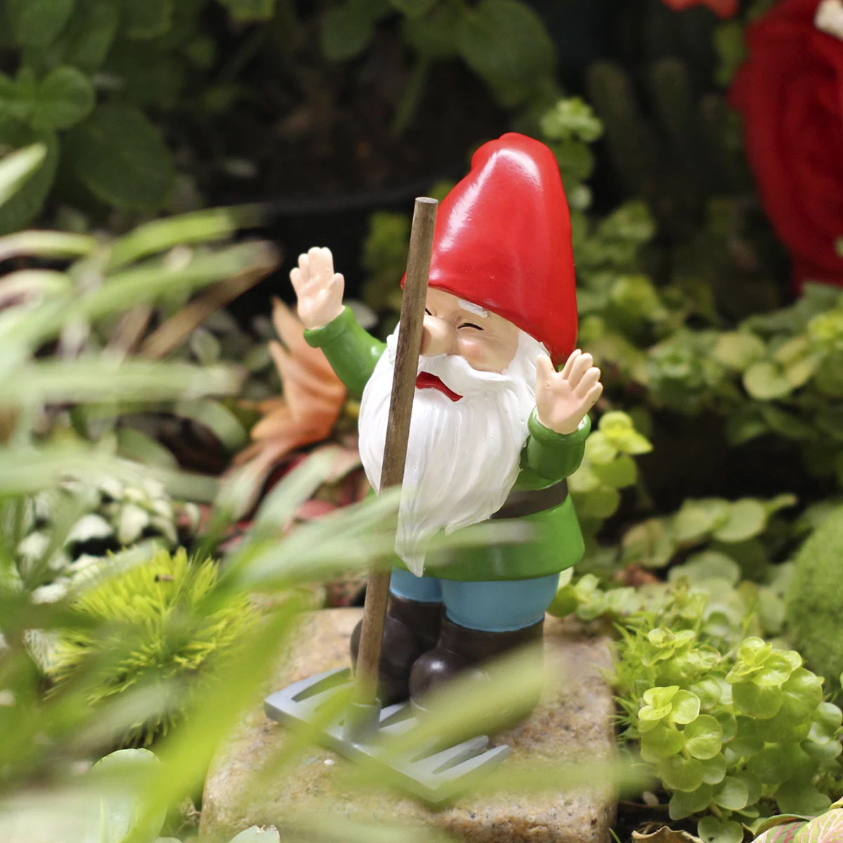 2pcs Wall-Colliding Flat-Nosed Dwarf And Rake, Funny Dwarf Figurine, Fun Colliding Dwarf, Funny Gift, Home Decor Figurine/Garden