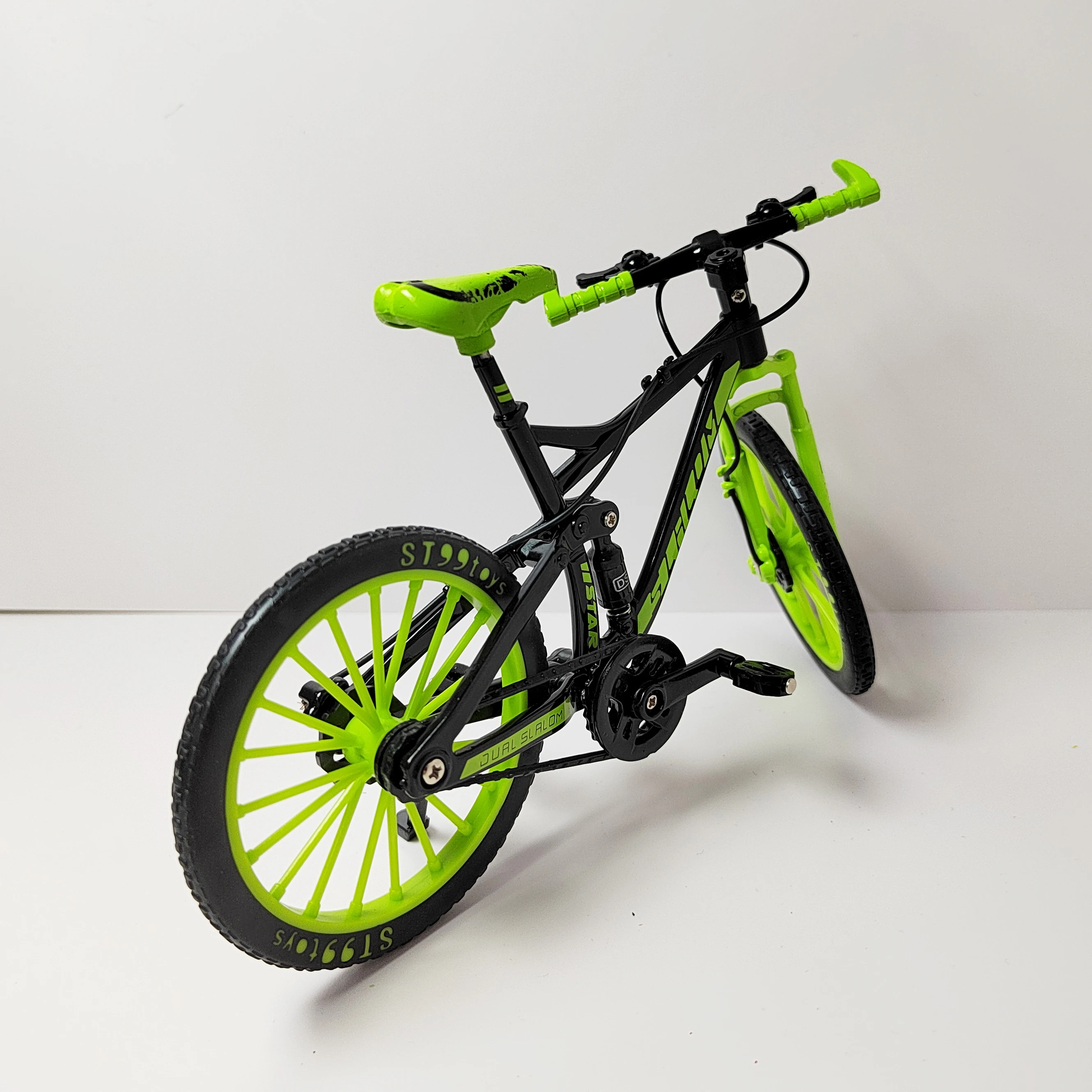 1:8 Colorful Mountain Bicycle Model Green Bike Diecast Alloy Finger Bicycle Ornament Collection Gift for Children Boy Toy