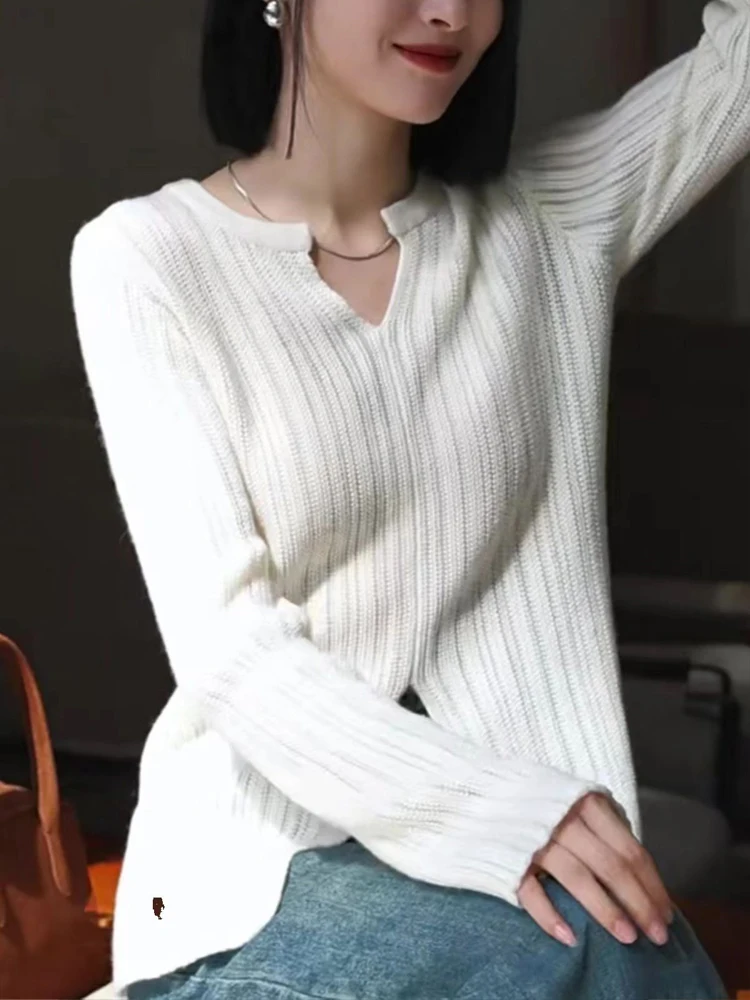Spring and Autumn New Women's Round Neck Pullover Sweater Fashionable Bottom Slit Sweater Thin Imitation Knitted Sweater Tops