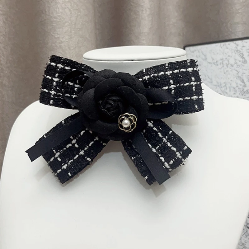 Koreańska moda Tkanina Broszka z kokardą Tkanina Art Camellia Flower College Style Kołnierzyk koszuli Szpilki Biżuteria modowa Odznaka Akcesoria — zdjęcie 3