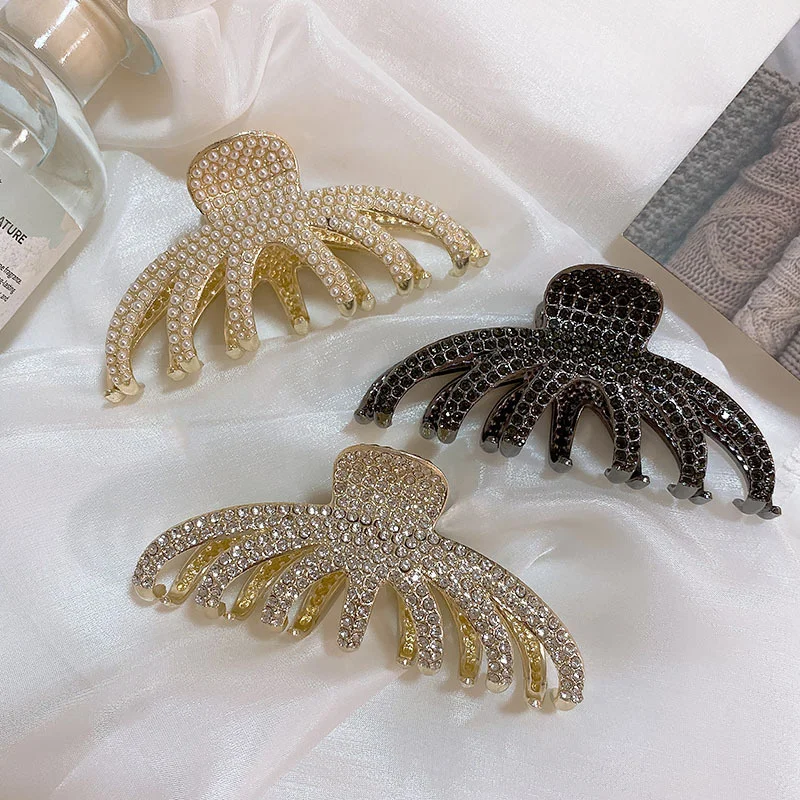 

New Vintage Shining Crystal Pearl Hair Claws Clip Trendy Geometric Hair Clamps Hairpins Women Girls Hair Accessories Shark Clips