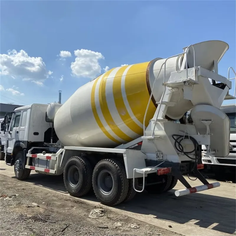 Self Loading Cement Mixing 8/10/12/16/18/20 Cubic Meters Mobile Concrete Mixer Truck