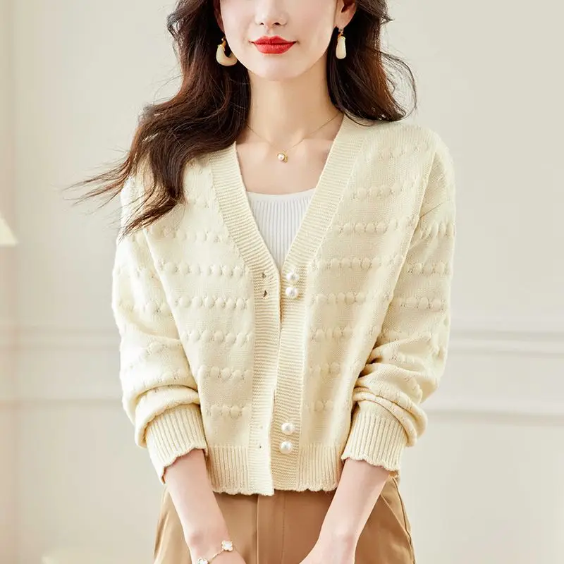 2024 New Woman\'s Clothing Sweater Cardigan Knitting V-neck All-match High Waist Casual Korean Fashion Jacket Pearl Niche Cropped