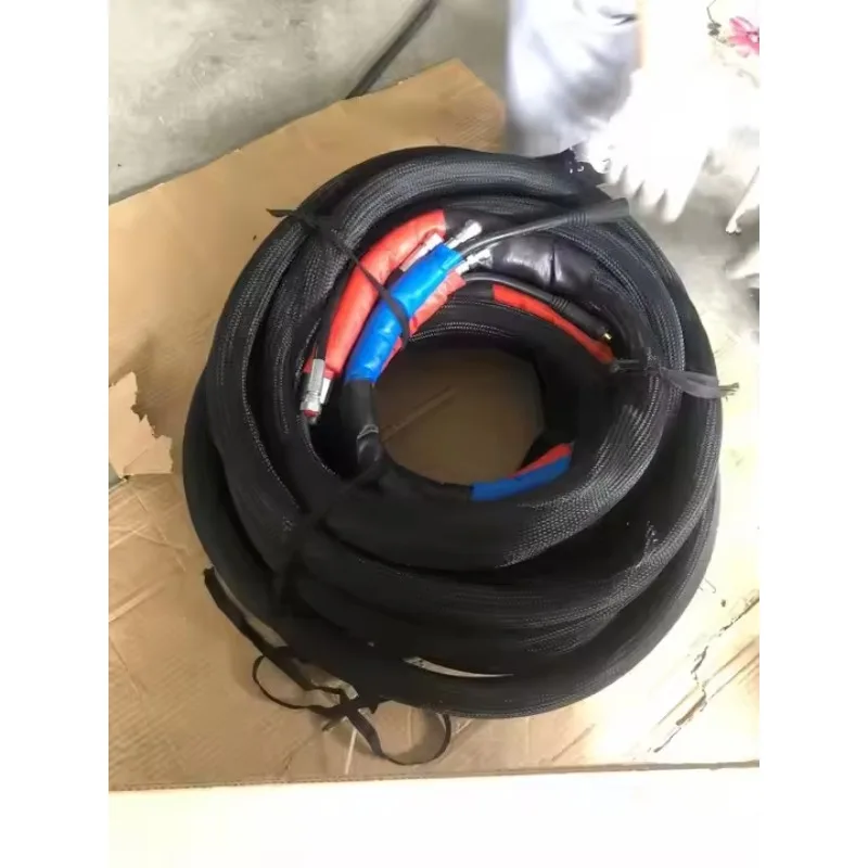 

Dur le 15-Meter Heating Hose for Polyurethane Foam Applications