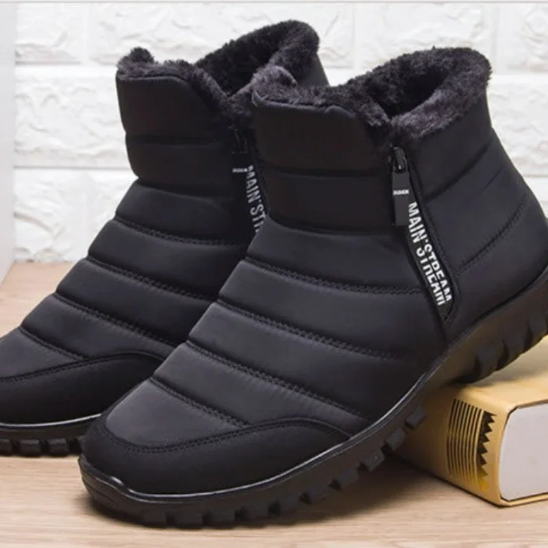 Large Size Autumn and Winter Fashion New Item with Plush Warm and Waterproof Men's Boots Outdoor Comfortable Men's Boots 2025