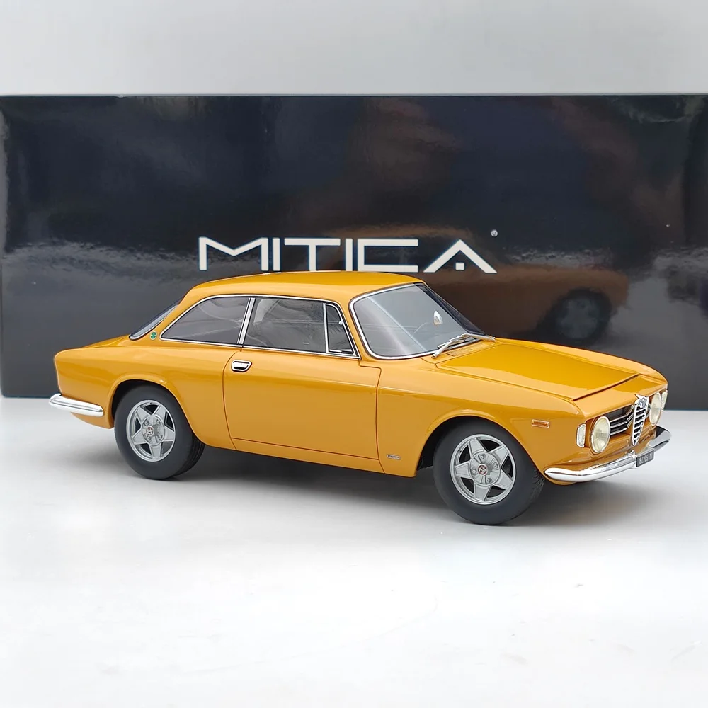 MITICA 1/18 1965 For Alfa Romeo Giulia Sprint GT 1600 Veloce Campagnolo Wheel 100011 Resin Model Car Limited Collection Toys