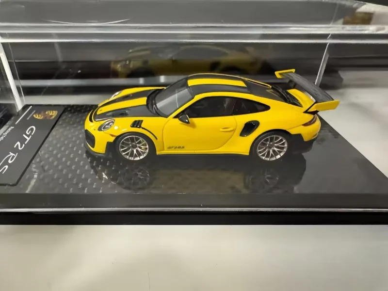 1:64 Aircooled x DMH co-signed the new custom 911 GT2 RS resin