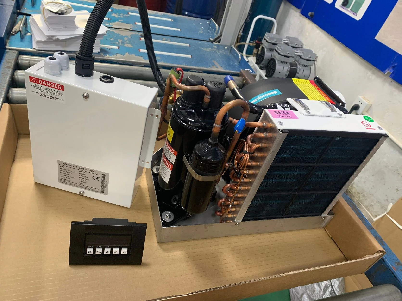 مكيف هواء قارب Hopewell 8000BTU Marine الذي يحتوي على قارب Hopewell بقدرة 12000 وحدة حرارية بريطانية #2