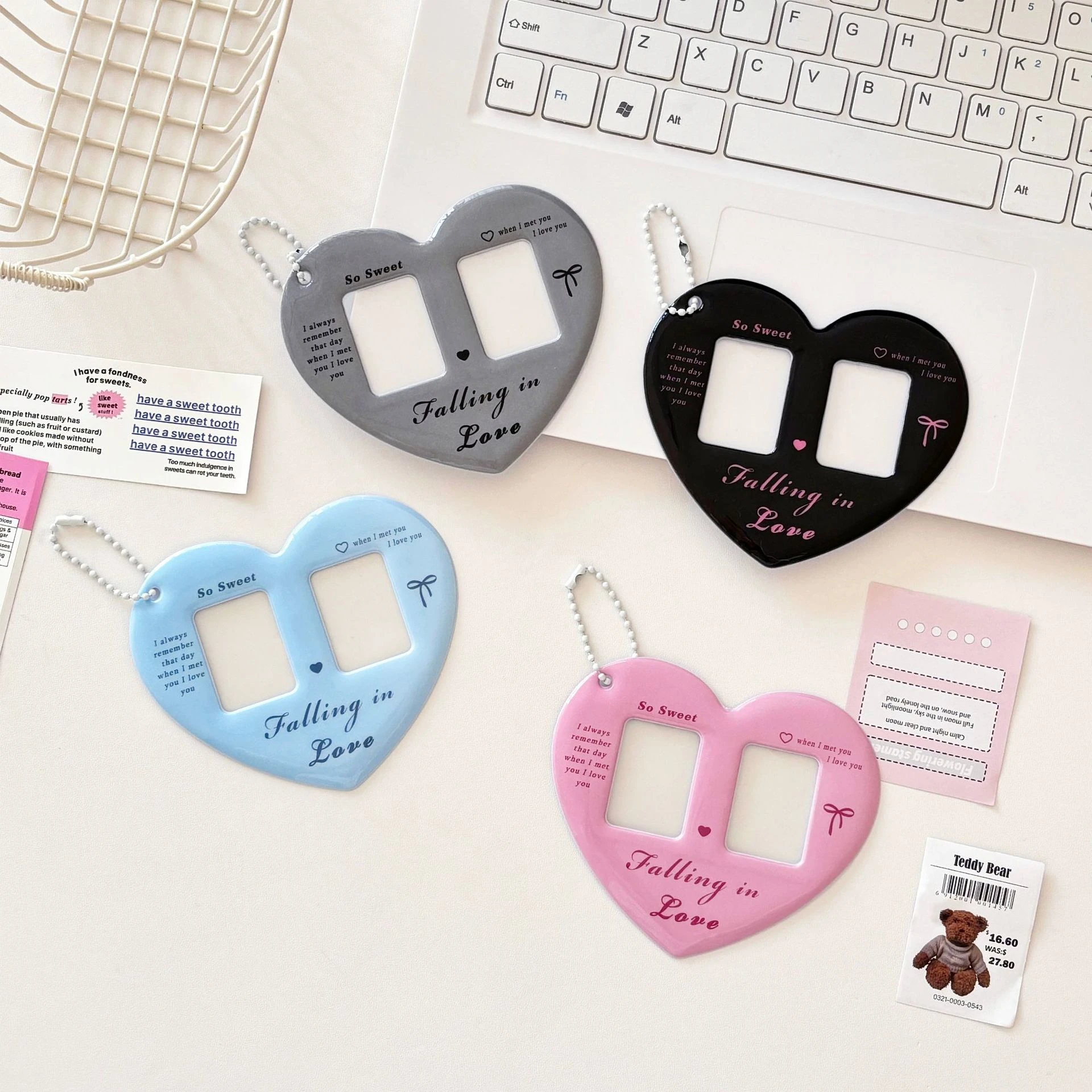 INS Simple Cute Heart Shape 2-slots CP Photo Holder Korean Kpop Idol 1-inch Photo Card Display Cover Girls Backpack Bag Pendant