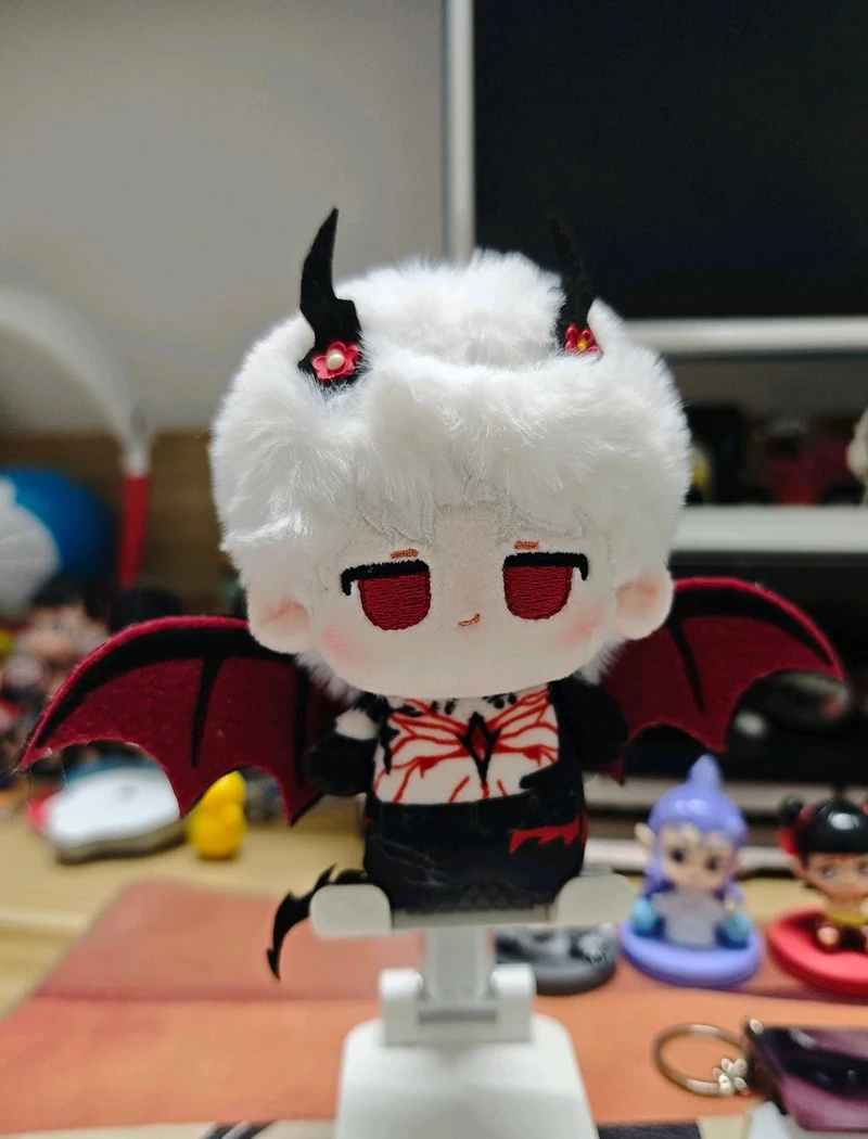 Jeu d'anime amour et espace profond Cosplay Sylus Adorable étoile de mer queue et ailes magnétiques 10cm sac à dos pendentif porte-clés en peluche cadeaux