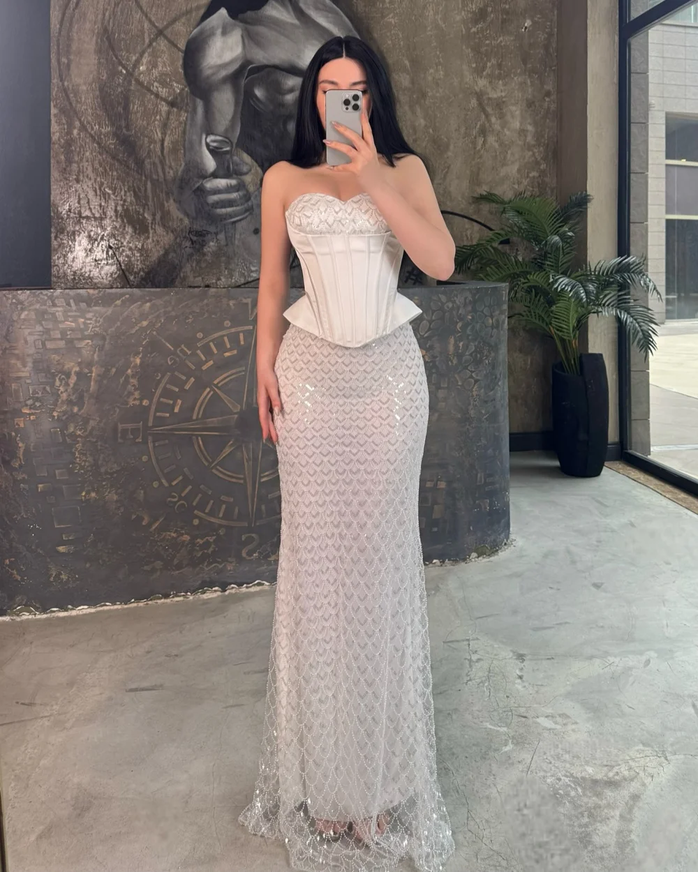 

Customized Sparkle Women Charmeuse Sequined Pleat Straight Evening Dresses Modern Style Strapless Sleeveless Long Prom Dresses