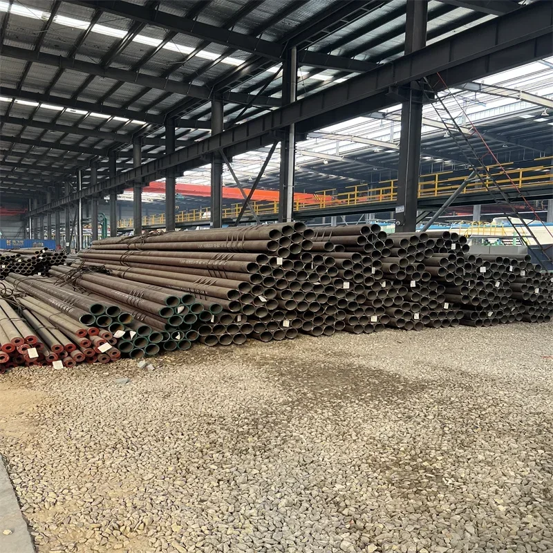 Fitur Unik Pipa Baja Karbon Galvanis ERW Seamless Sch 40 80 untuk Pemadam Kebakaran, Dilas, Panjang 6m